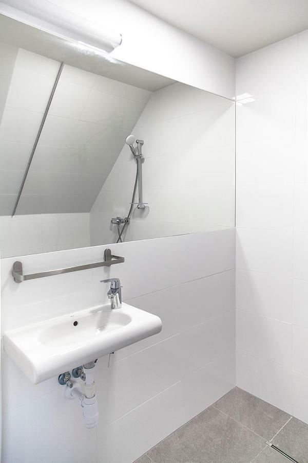 MoHo XL Hostel Wrocław Eksteriør bilde